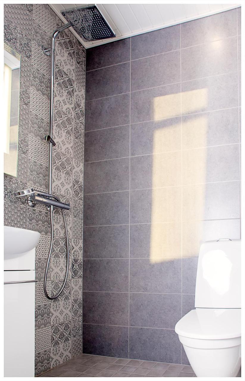 Crystal Arctic Suites Rovaniemi Esterno foto A shower